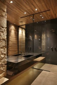 idee-decoration-salle-de-bain-deco-salle-de-bain-zen-parement-mural-pierre-et-bois-vasque-en-marbre-noir